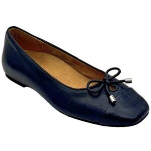 Vionic Women's Klara Flats Navy Size 8
